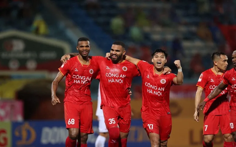 clb cong an ha noi hanh trinh ban sac va vi the trong bong da viet